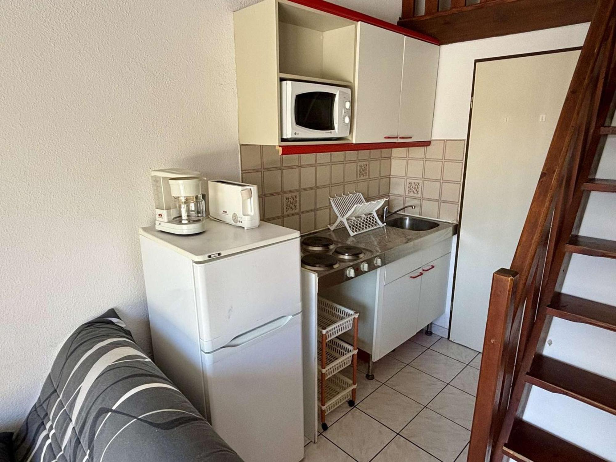 Maison 2 Pieces Avec Mezzanine, Piscine Et Parking Prives, 6 Couchages A 700M De La Plage - Argeles-Sur-Mer - Fr-1-225-74 Exteriör bild
